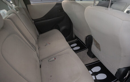 Toyota Ractis I, 2009 год, 735 000 рублей, 12 фотография