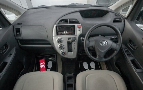 Toyota Ractis I, 2009 год, 735 000 рублей, 14 фотография