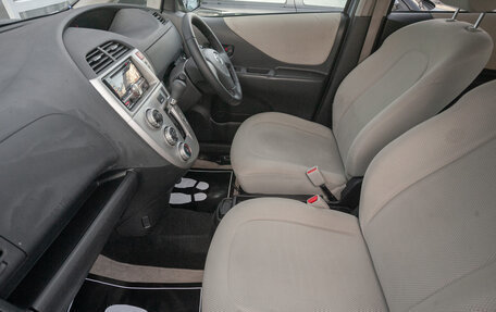 Toyota Ractis I, 2009 год, 735 000 рублей, 17 фотография