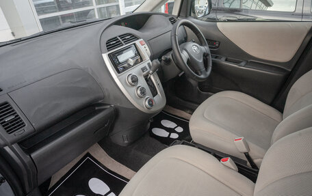 Toyota Ractis I, 2009 год, 735 000 рублей, 16 фотография