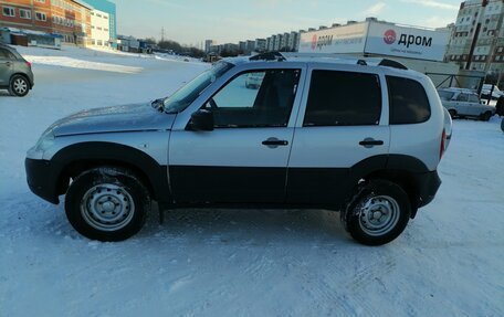 Chevrolet Niva I рестайлинг, 2013 год, 278 000 рублей, 3 фотография