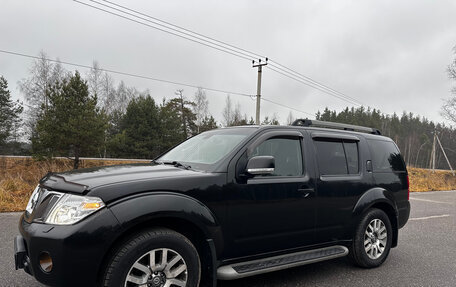 Nissan Pathfinder, 2012 год, 1 900 000 рублей, 2 фотография