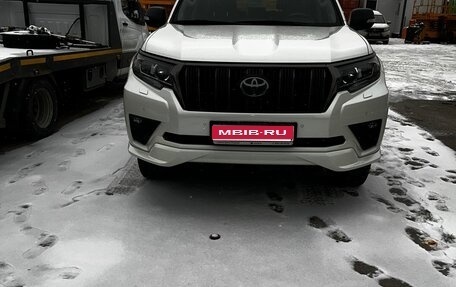 Toyota Land Cruiser Prado 150 рестайлинг 2, 2021 год, 6 500 000 рублей, 1 фотография