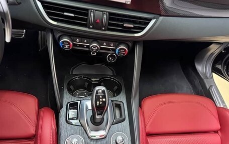 Alfa Romeo Giulia II, 2023 год, 5 177 155 рублей, 13 фотография