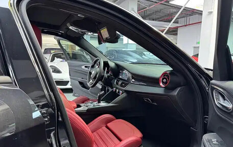 Alfa Romeo Giulia II, 2023 год, 5 177 155 рублей, 15 фотография