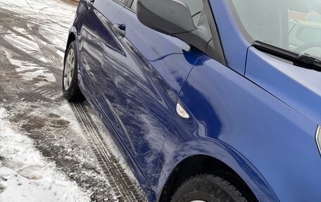 Hyundai Solaris II рестайлинг, 2011 год, 690 000 рублей, 8 фотография