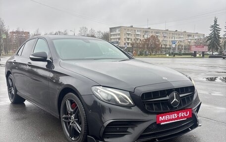 Mercedes-Benz E-Класс, 2019 год, 3 700 000 рублей, 6 фотография