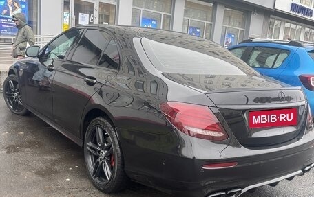 Mercedes-Benz E-Класс, 2019 год, 3 700 000 рублей, 3 фотография