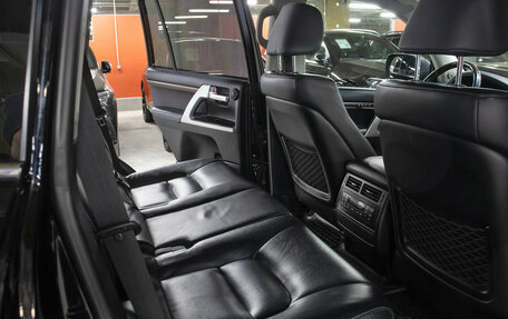 Toyota Land Cruiser 200, 2018 год, 5 498 000 рублей, 12 фотография