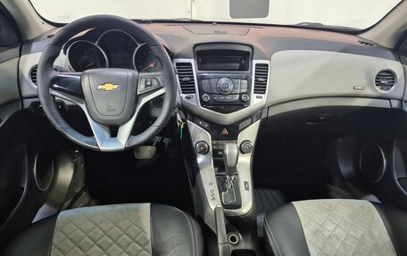 Chevrolet Cruze II, 2012 год, 804 000 рублей, 10 фотография