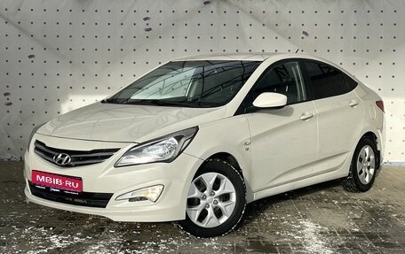Hyundai Solaris II рестайлинг, 2015 год, 1 090 000 рублей, 1 фотография