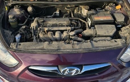 Hyundai Solaris II рестайлинг, 2012 год, 750 000 рублей, 1 фотография