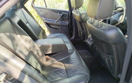 Mercedes-Benz E-Класс, 1998 год, 670 000 рублей, 12 фотография