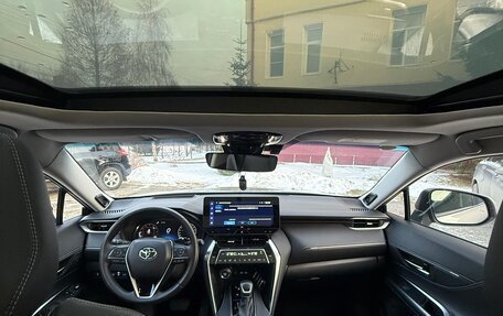 Toyota Venza, 2023 год, 5 000 000 рублей, 10 фотография