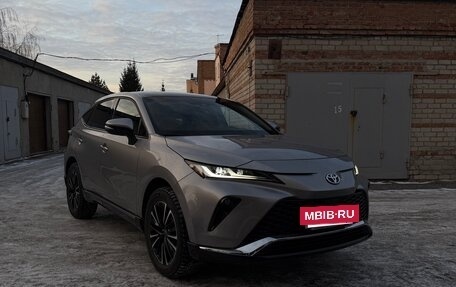 Toyota Venza, 2023 год, 5 000 000 рублей, 2 фотография