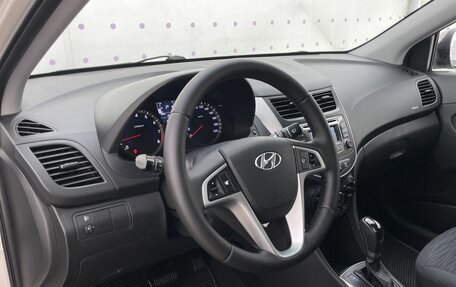 Hyundai Solaris II рестайлинг, 2015 год, 1 090 000 рублей, 15 фотография