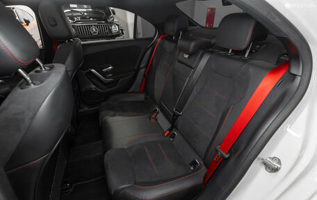 Mercedes-Benz A-Класс AMG, 2022 год, 4 250 000 рублей, 13 фотография