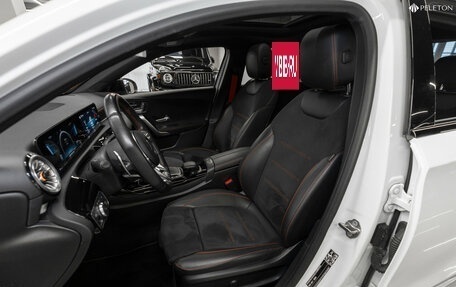 Mercedes-Benz A-Класс AMG, 2022 год, 4 250 000 рублей, 9 фотография