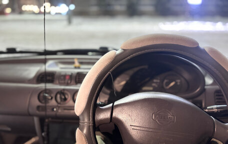 Nissan March II, 2001 год, 175 000 рублей, 12 фотография