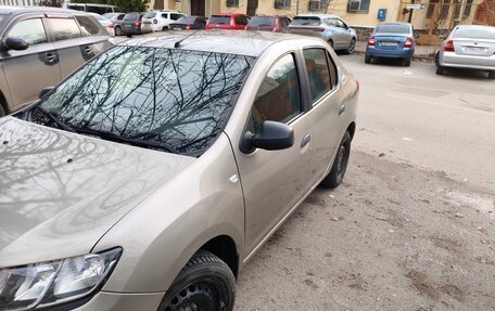 Renault Logan II, 2015 год, 700 000 рублей, 11 фотография