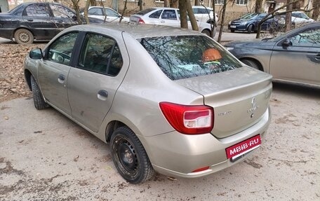 Renault Logan II, 2015 год, 700 000 рублей, 10 фотография