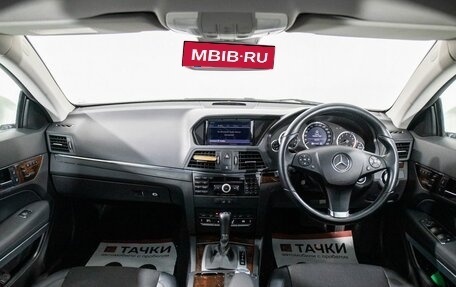 Mercedes-Benz E-Класс, 2012 год, 1 400 000 рублей, 7 фотография