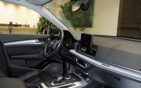 Audi Q5, 2018 год, 2 999 000 рублей, 18 фотография