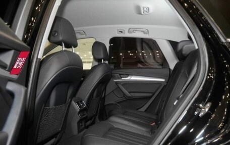 Audi Q5, 2018 год, 2 999 000 рублей, 12 фотография