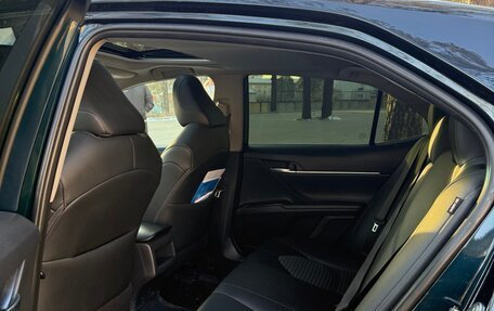 Toyota Camry, 2017 год, 2 470 000 рублей, 2 фотография