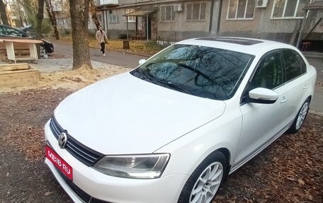 Volkswagen Jetta VI, 2014 год, 1 399 000 рублей, 1 фотография
