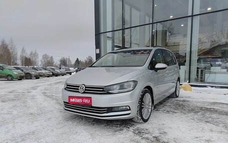 Volkswagen Touran III, 2017 год, 1 498 900 рублей, 1 фотография