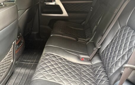 Toyota Land Cruiser 200, 2016 год, 6 200 000 рублей, 17 фотография