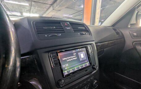 Skoda Yeti I рестайлинг, 2011 год, 1 005 000 рублей, 18 фотография