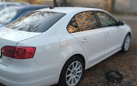 Volkswagen Jetta VI, 2014 год, 1 399 000 рублей, 3 фотография