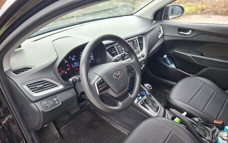 Hyundai Solaris II рестайлинг, 2019 год, 1 425 000 рублей, 10 фотография