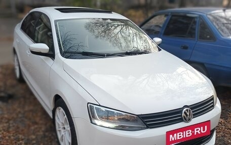 Volkswagen Jetta VI, 2014 год, 1 399 000 рублей, 2 фотография
