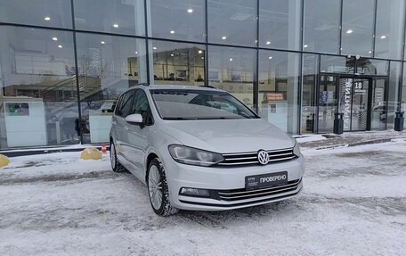 Volkswagen Touran III, 2017 год, 1 498 900 рублей, 3 фотография