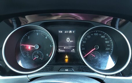 Volkswagen Touran III, 2017 год, 1 498 900 рублей, 16 фотография