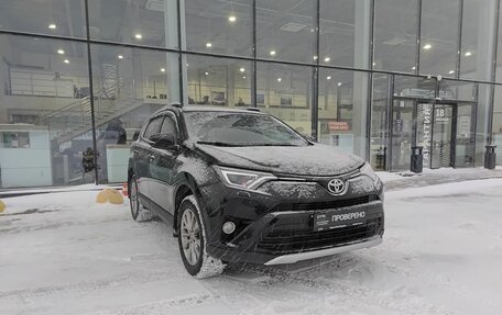 Toyota RAV4, 2016 год, 2 152 000 рублей, 3 фотография