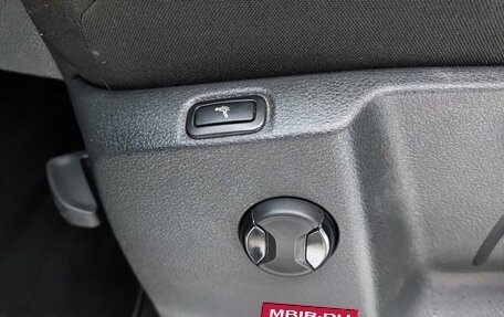 Volkswagen Touran III, 2017 год, 1 498 900 рублей, 26 фотография