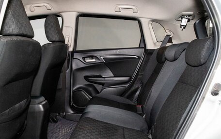 Honda Fit III, 2017 год, 1 050 000 рублей, 7 фотография