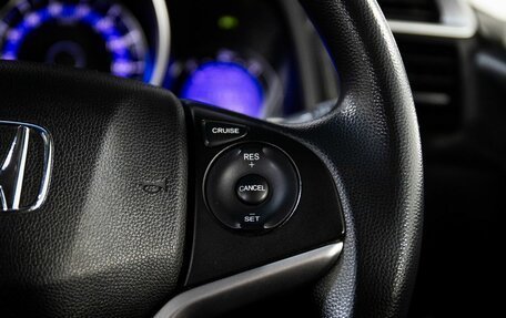 Honda Fit III, 2017 год, 1 050 000 рублей, 10 фотография