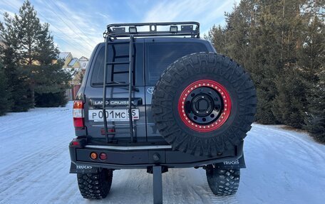 Toyota Land Cruiser 100 рестайлинг 2, 2004 год, 6 000 000 рублей, 5 фотография