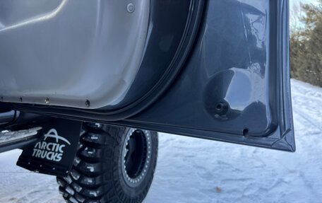 Toyota Land Cruiser 100 рестайлинг 2, 2004 год, 6 000 000 рублей, 16 фотография