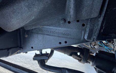 Toyota Land Cruiser 100 рестайлинг 2, 2004 год, 6 000 000 рублей, 9 фотография