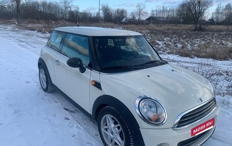 MINI Hatch, 2011 год, 750 000 рублей, 2 фотография