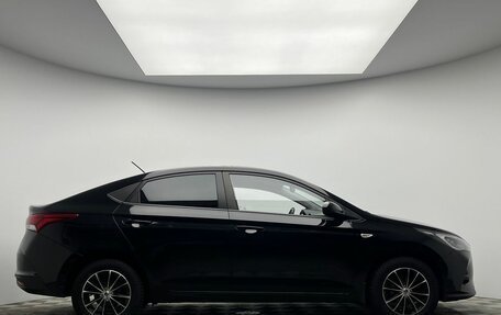 Hyundai Solaris II рестайлинг, 2021 год, 1 690 000 рублей, 4 фотография