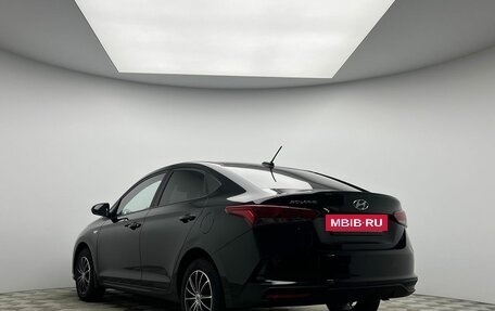 Hyundai Solaris II рестайлинг, 2021 год, 1 690 000 рублей, 7 фотография