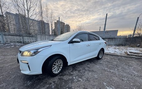 KIA Rio IV, 2018 год, 1 600 000 рублей, 3 фотография