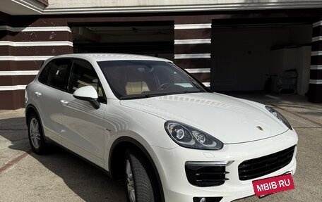 Porsche Cayenne III, 2015 год, 5 070 000 рублей, 2 фотография